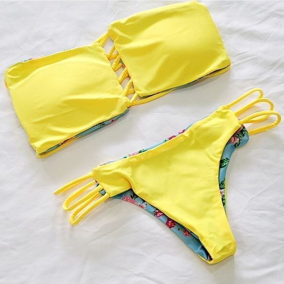 PRICE DROP 🔥  NWOT Floral Brazilian Reversible Bikini - Picture 2 of 5